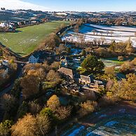 Old Coach House in Berry Pomeroy