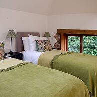 Old Coach House in Berry Pomeroy