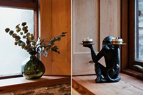 Old Coach House in Berry Pomeroy