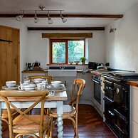 Old Coach House in Berry Pomeroy