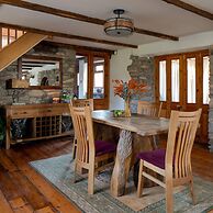 Old Coach House in Berry Pomeroy