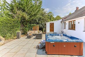 Bramblewood in Maidencombe