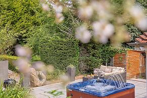 Bramblewood in Maidencombe