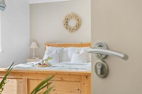 Bramblewood in Maidencombe