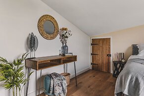 Heron House - Luxury Grand Designs Eco-home