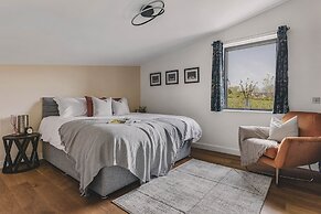 Heron House - Luxury Grand Designs Eco-home