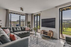 Heron House - Luxury Grand Designs Eco-home