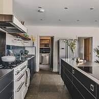 Heron House - Luxury Grand Designs Eco-home