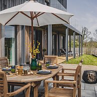 Heron House - Luxury Grand Designs Eco-home