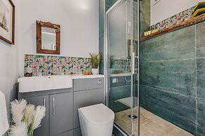 Heron House - Luxury Grand Designs Eco-home