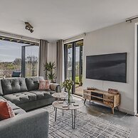 Heron House - Luxury Grand Designs Eco-home