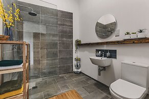 Heron House - Luxury Grand Designs Eco-home