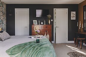 The Curlews in Bishopsteignton