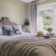 The Curlews in Bishopsteignton