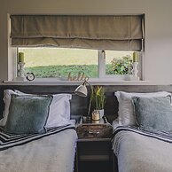 The Curlews in Bishopsteignton