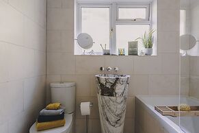 The Curlews in Bishopsteignton