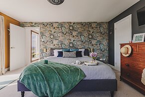 The Curlews in Bishopsteignton