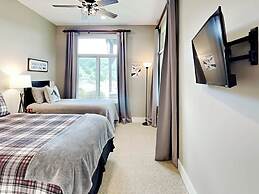 Center Stage by Taylor Made Deep Creek