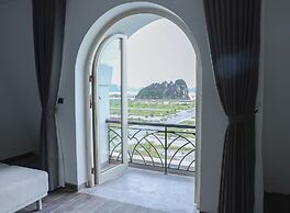 Ao Tien Harbour Boutique Hotel