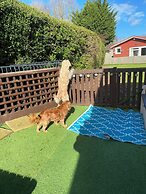 Large 3 bed Chalet -sleeps 6- dog Friendly- Garden