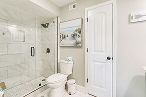 Modern Hilton Head Island Villa w/ Pool Access!