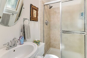 BBQ Ready: Quiet Connecticut Retreat w/ Fire Pit