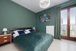 Cozy Apartment for 4 by Renters