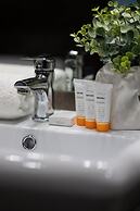 Cozy Apartment for 4 by Renters