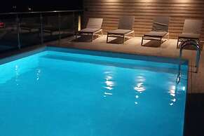 Luxury Holiday Home 4 Bedroom Villa in Paleokastro