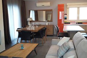 Luxury Holiday Home 4 Bedroom Villa in Paleokastro