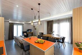 Luxury Holiday Home 4 Bedroom Villa in Paleokastro