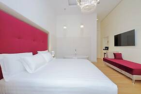 Domus Aurea Luxury Suites