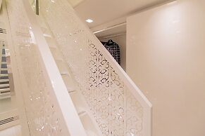 Domus Aurea Luxury Suites