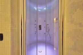 Domus Aurea Luxury Suites