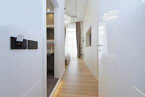 Domus Aurea Luxury Suites