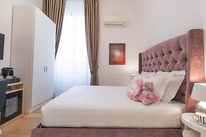 Domus Aurea Luxury Suites