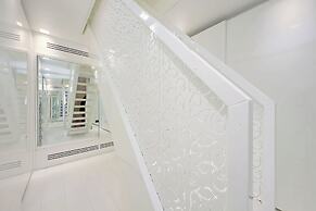 Domus Aurea Luxury Suites