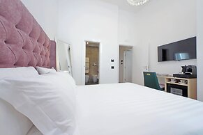 Domus Aurea Luxury Suites