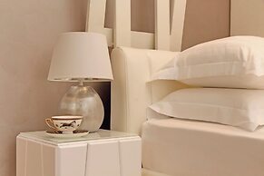 Domus Aurea Luxury Suites