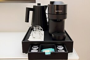 Domus Aurea Luxury Suites