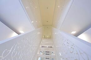 Domus Aurea Luxury Suites