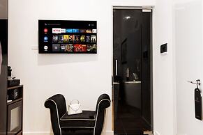 Domus Aurea Luxury Suites