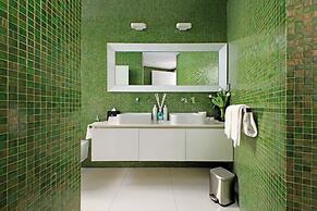 Domus Aurea Luxury Suites