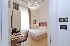 Domus Aurea Luxury Suites