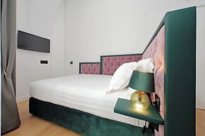 Domus Aurea Luxury Suites