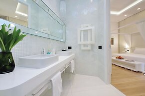 Domus Aurea Luxury Suites