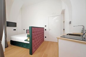 Domus Aurea Luxury Suites