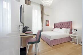 Domus Aurea Luxury Suites