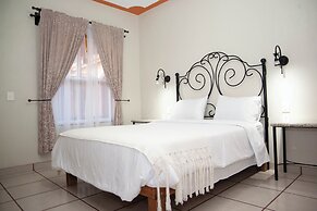Encanto de la Sierra Hotel