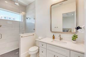 Emerald Enclave by Avantstay 18bdr Buyout Two Stunning Homes by the Be